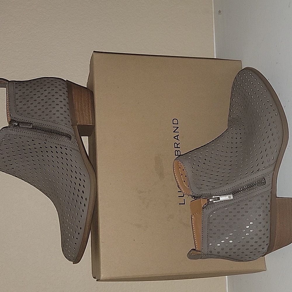 Lucky Brand  Ankle Booties 9.5